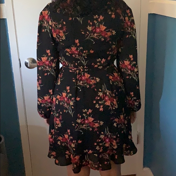 Francesca’s Wrap Around Floral Dress - Picture 3 of 4